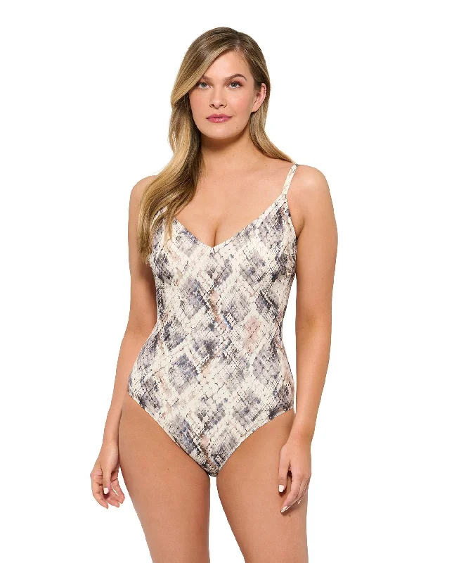 Gottex Mantaro Full Coverage DD-Cup V-Neck One Piece Swimsuit